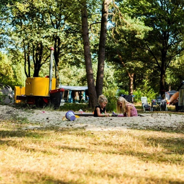 Kamperen berenkuil 14 66ab82bc74589